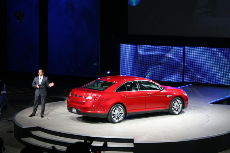 Illustration for article titled 2010 Ford Taurus: A Flagship Returns